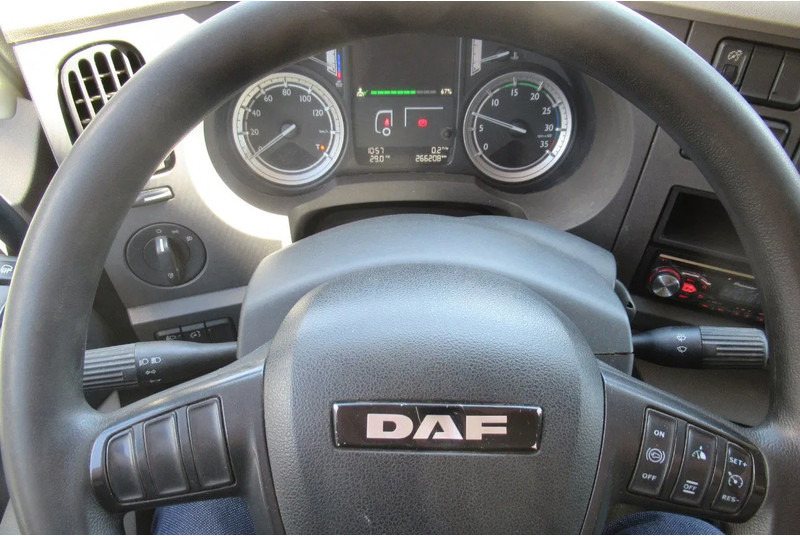 DAF LF 250 250 bak + klep + schuifzeil E6 - شاحنة ستارة: صورة 5 DAF LF 250 250 bak + klep + schuifzeil E6 - شاحنة ستارة: صورة 5