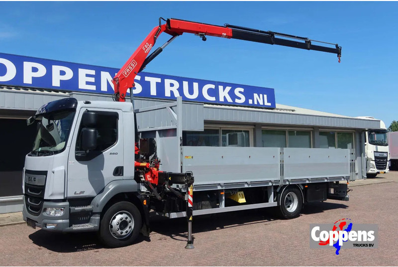 DAF LF 260 FA Openwagen + Kraan Fassi F85 B023+ Radio controle - شاحنات مسطحة: صورة 1 DAF LF 260 FA Openwagen + Kraan Fassi F85 B023+ Radio controle - شاحنات مسطحة: صورة 1