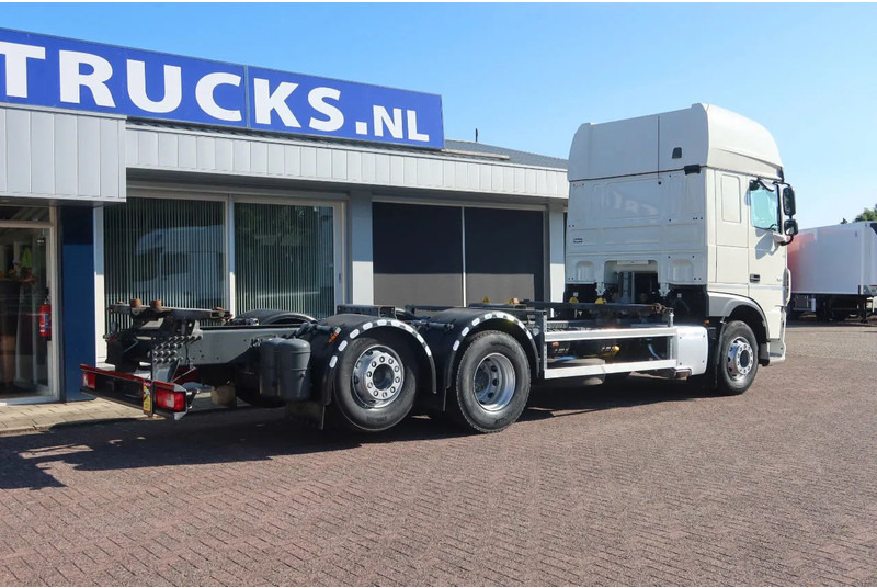 DAF XF 106.450 Wissellaadbaksysteem / Chassis - شاحنات الحاويات / جسم علوي قابل للتغيير شاحنة: صورة 3 DAF XF 106.450 Wissellaadbaksysteem / Chassis - شاحنات الحاويات / جسم علوي قابل للتغيير شاحنة: صورة 3