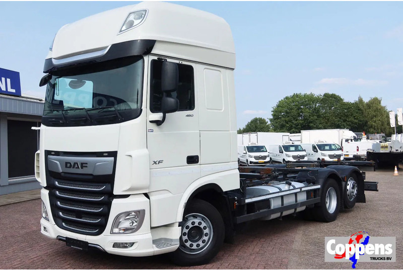 DAF XF 106.480 BDF Super Space CAb 6X2 FAN - شاحنة هيكل كابينة: صورة 1 DAF XF 106.480 BDF Super Space CAb 6X2 FAN - شاحنة هيكل كابينة: صورة 1