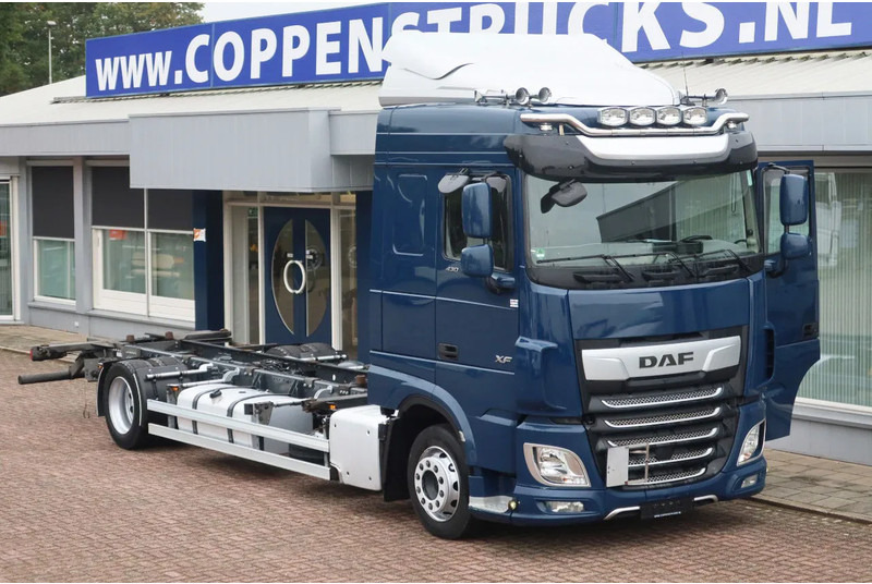 DAF XF 430 430 FA 4x2 BDF/Chassiscabine Wisselbare opbouw - شاحنة هيكل كابينة: صورة 2 DAF XF 430 430 FA 4x2 BDF/Chassiscabine Wisselbare opbouw - شاحنة هيكل كابينة: صورة 2