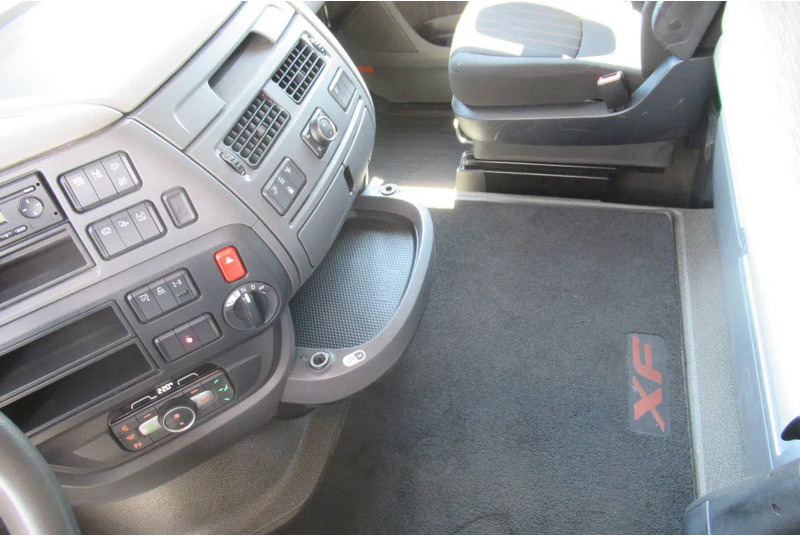 DAF XF 450 FAR BDF Systeem - شاحنات الحاويات / جسم علوي قابل للتغيير شاحنة: صورة 5 DAF XF 450 FAR BDF Systeem - شاحنات الحاويات / جسم علوي قابل للتغيير شاحنة: صورة 5