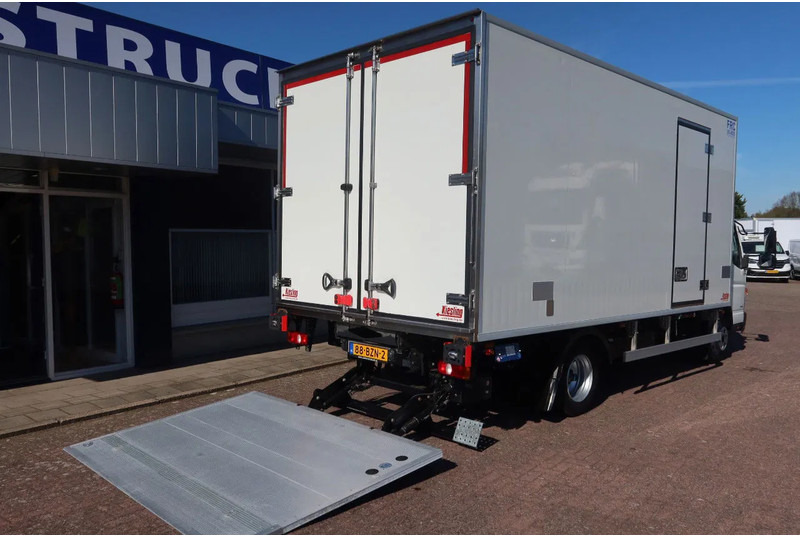 FUSO Canter Thermoking T 600R Koel/Vries + Laadklep - شاحنة الفريزر: صورة 4 FUSO Canter Thermoking T 600R Koel/Vries + Laadklep - شاحنة الفريزر: صورة 4