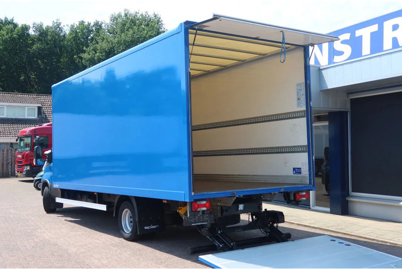 Iveco 72 C 18 Automaat + klep - شاحنة مقفلة: صورة 3 Iveco 72 C 18 Automaat + klep - شاحنة مقفلة: صورة 3