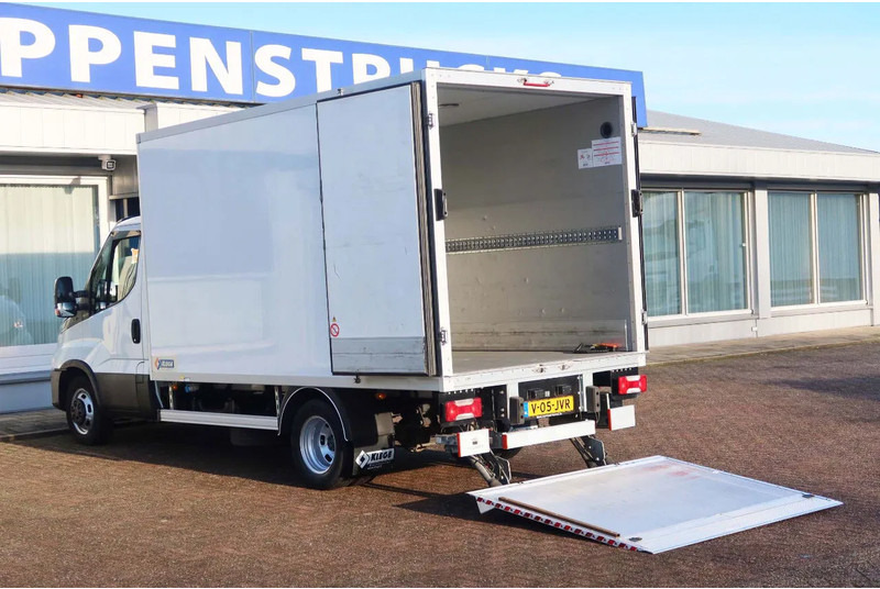 Iveco Daily 35C16 Carrier Xarios 350 Koel+Vries+verwarmen + stekker 220 volt, Dhollandia 750 kg klep - شاحنة مُبرّدة للتوصيل: صورة 4 Iveco Daily 35C16 Carrier Xarios 350 Koel+Vries+verwarmen + stekker 220 volt, Dhollandia 750 kg klep - شاحنة مُبرّدة للتوصيل: صورة 4