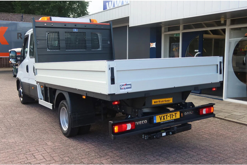 Iveco Daily 35C16 HI Matic Dubbele cabine open 7 persoons uitvoering. Dubbel lucht achter as. 3.0 L motor - شاحنة التوصيل, الشاحنات الصغيرة كابينة مزدوجة: صورة 3 Iveco Daily 35C16 HI Matic Dubbele cabine open 7 persoons uitvoering. Dubbel lucht achter as. 3.0 L motor - شاحنة التوصيل, الشاحنات الصغيرة كابينة مزدوجة: صورة 3