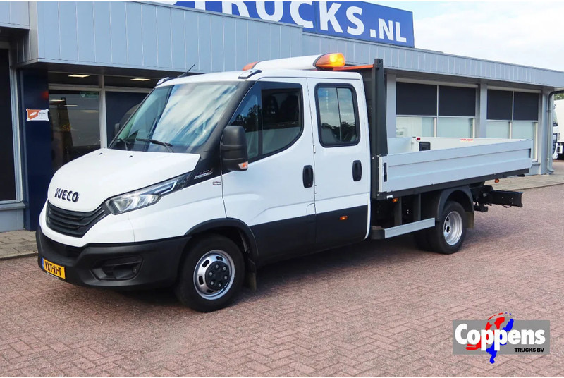 Iveco Daily 35C16 HI Matic Dubbele cabine open 7 persoons uitvoering. Dubbel lucht achter as. 3.0 L motor - شاحنة مفتوحة, الشاحنات الصغيرة كابينة مزدوجة: صورة 1 Iveco Daily 35C16 HI Matic Dubbele cabine open 7 persoons uitvoering. Dubbel lucht achter as. 3.0 L motor - شاحنة مفتوحة, الشاحنات الصغيرة كابينة مزدوجة: صورة 1