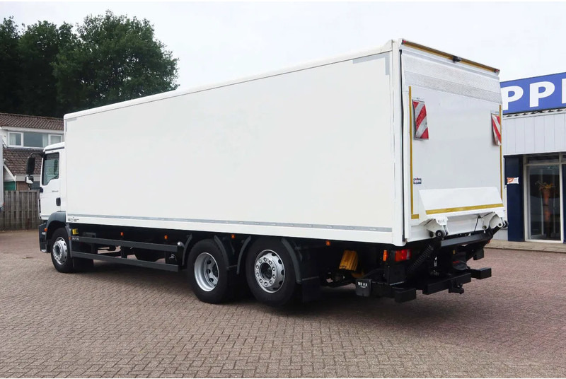 MAN 26.320 TGM Bak+Klep stuur lift as Bar klep 2.000 kg - شاحنة مقفلة: صورة 3 MAN 26.320 TGM Bak+Klep stuur lift as Bar klep 2.000 kg - شاحنة مقفلة: صورة 3