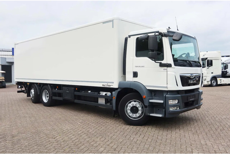 MAN 26.320 TGM Bak+Klep stuur lift as Bar klep 2.000 kg - شاحنة مقفلة: صورة 2 MAN 26.320 TGM Bak+Klep stuur lift as Bar klep 2.000 kg - شاحنة مقفلة: صورة 2