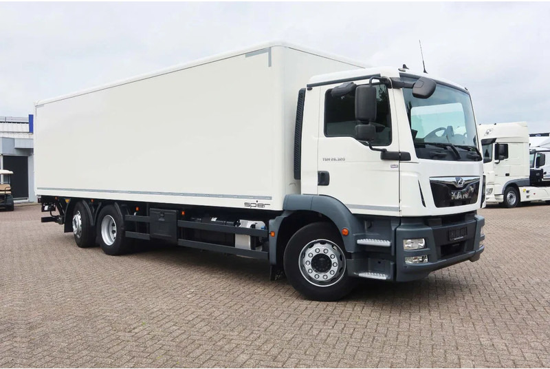 MAN 26.320 TGM Bak+Klep stuur lift as Bar klep 2.000 kg - شاحنة مقفلة: صورة 2 MAN 26.320 TGM Bak+Klep stuur lift as Bar klep 2.000 kg - شاحنة مقفلة: صورة 2