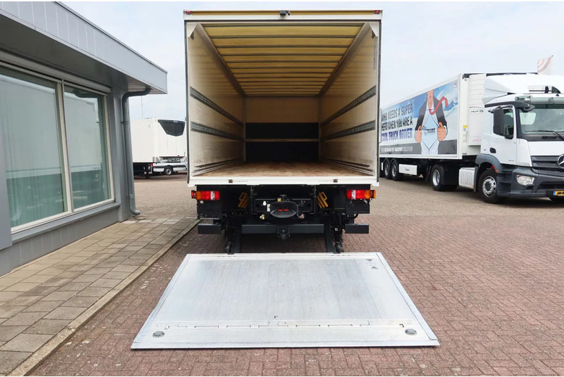 MAN 26.320 TGM Bak+Klep stuur lift as Bar klep 2.000 kg - شاحنة مقفلة: صورة 4 MAN 26.320 TGM Bak+Klep stuur lift as Bar klep 2.000 kg - شاحنة مقفلة: صورة 4