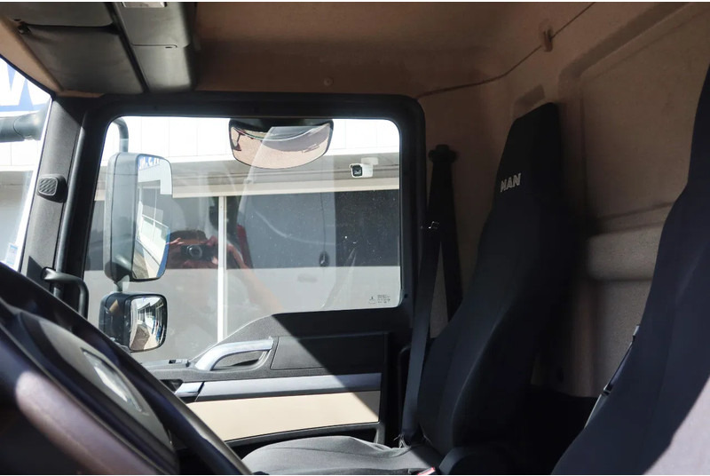 MAN TGL 12.250 Bakwagen + Laadklep DHollandia 2000 kg - شاحنة مقفلة: صورة 5 MAN TGL 12.250 Bakwagen + Laadklep DHollandia 2000 kg - شاحنة مقفلة: صورة 5