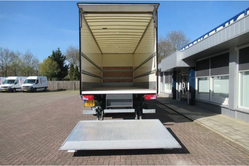 MAN TGM 15.250 Bak + klep E6 - شاحنة مقفلة: صورة 3 MAN TGM 15.250 Bak + klep E6 - شاحنة مقفلة: صورة 3