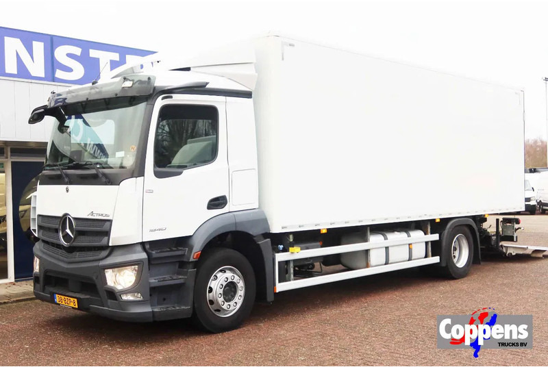 Mercedes-Benz Actros 1840 L Bakwagen + Bar klep 2000 KG + Geïsoleerde bak - شاحنة مقفلة: صورة 1 Mercedes-Benz Actros 1840 L Bakwagen + Bar klep 2000 KG + Geïsoleerde bak - شاحنة مقفلة: صورة 1