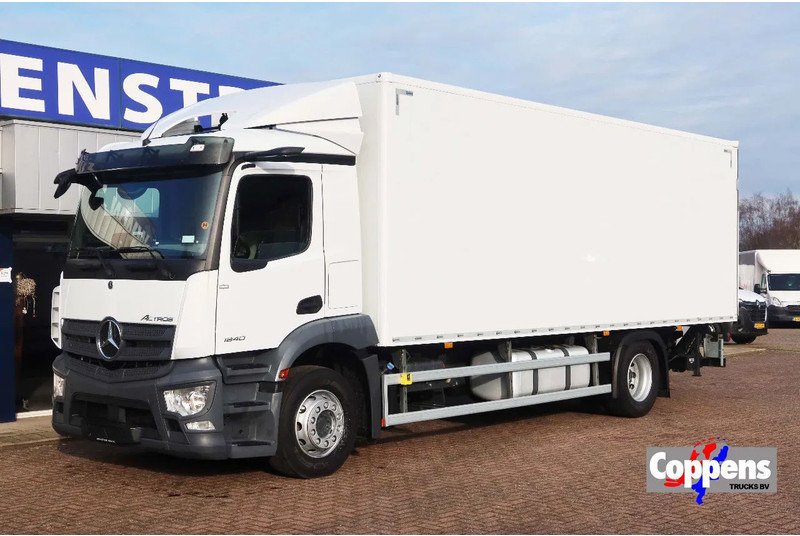 Mercedes-Benz Actros 1840 L Bkawagen+ BAR klep 2.000kg met Gesioleerde bak - شاحنة مقفلة: صورة 1 Mercedes-Benz Actros 1840 L Bkawagen+ BAR klep 2.000kg met Gesioleerde bak - شاحنة مقفلة: صورة 1