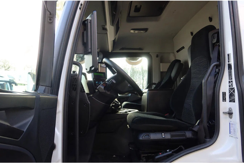 Mercedes-Benz Actros 1840 L Bkawagen+ BAR klep 2.000kg met Gesioleerde bak - شاحنة مقفلة: صورة 5 Mercedes-Benz Actros 1840 L Bkawagen+ BAR klep 2.000kg met Gesioleerde bak - شاحنة مقفلة: صورة 5