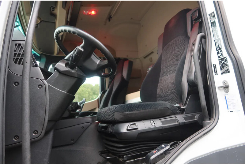 Mercedes-Benz Actros 1924 L Bak + Dhollandia klep 2000 KG + extra accu set. - شاحنة مقفلة: صورة 5 Mercedes-Benz Actros 1924 L Bak + Dhollandia klep 2000 KG + extra accu set. - شاحنة مقفلة: صورة 5