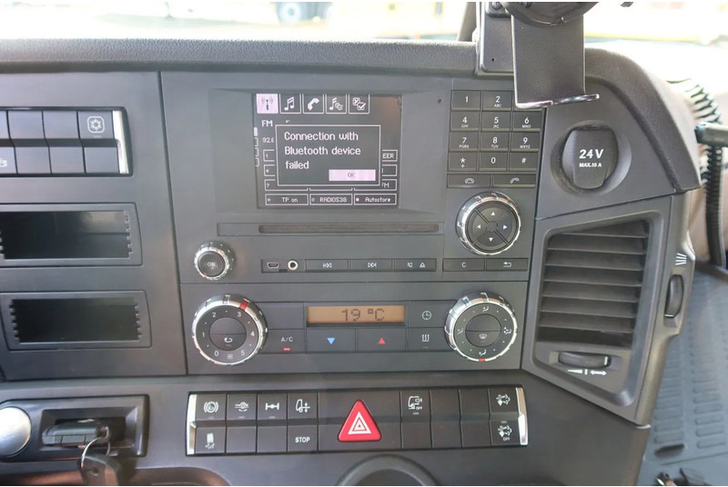 وحدة جر Mercedes-Benz Actros 1942 LS 4x2: صورة 8