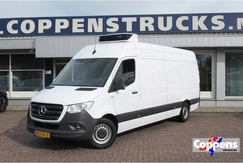 Mercedes-Benz Sprinter 314 CDI Koel/Vries/ verwarmen 220 volt nachtaansluiting - شاحنة مُبرّدة للتوصيل: صورة 1 Mercedes-Benz Sprinter 314 CDI Koel/Vries/ verwarmen 220 volt nachtaansluiting - شاحنة مُبرّدة للتوصيل: صورة 1