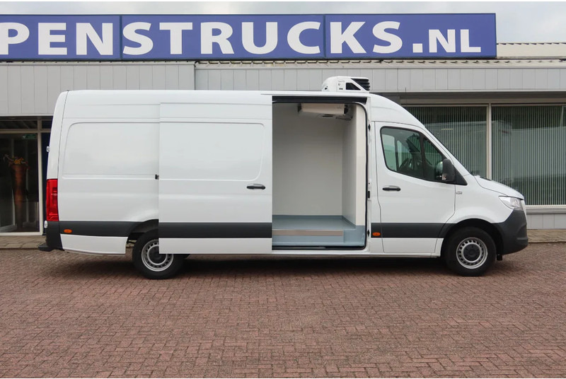 Mercedes-Benz Sprinter 317 Carrier Xarios 350 Koel/Vries/Verwarmen met Nachtaansluiting 220 Volt - شاحنة مُبرّدة للتوصيل: صورة 2 Mercedes-Benz Sprinter 317 Carrier Xarios 350 Koel/Vries/Verwarmen met Nachtaansluiting 220 Volt - شاحنة مُبرّدة للتوصيل: صورة 2
