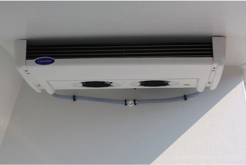 Mercedes-Benz Sprinter 317 Koel/Vries/Verwarmen met nachtaansluiting 220 volt. AUTOMAAT! - شاحنة مُبرّدة للتوصيل: صورة 5 Mercedes-Benz Sprinter 317 Koel/Vries/Verwarmen met nachtaansluiting 220 volt. AUTOMAAT! - شاحنة مُبرّدة للتوصيل: صورة 5