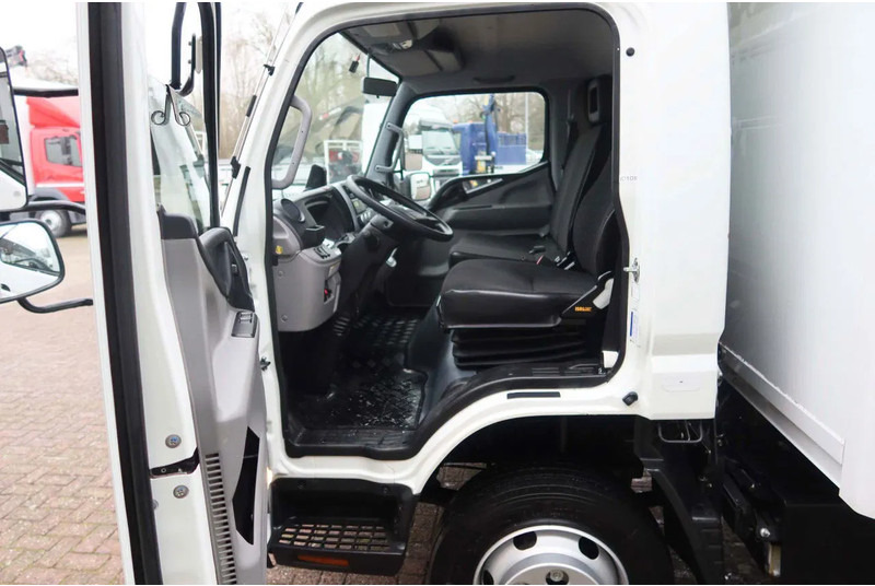 Mitsubishi Canter 7C18 Bakwagen + Laadklep - شاحنة مقفلة: صورة 5 Mitsubishi Canter 7C18 Bakwagen + Laadklep - شاحنة مقفلة: صورة 5