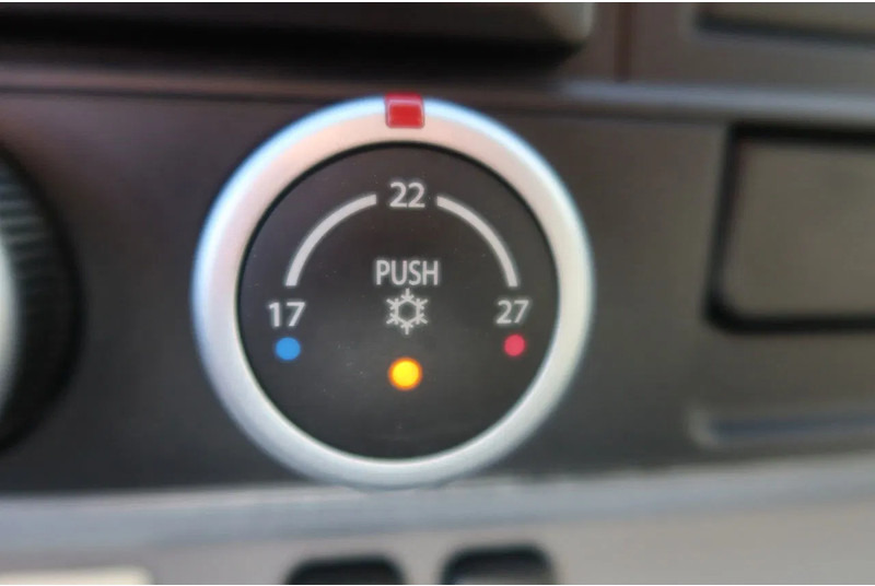 شاحنة مقفلة Mitsubishi Canter Mitsubishi Canter 7 C 18 + Klep 1000kg Euro 6 PRIJS 19.950 euro: صورة 6