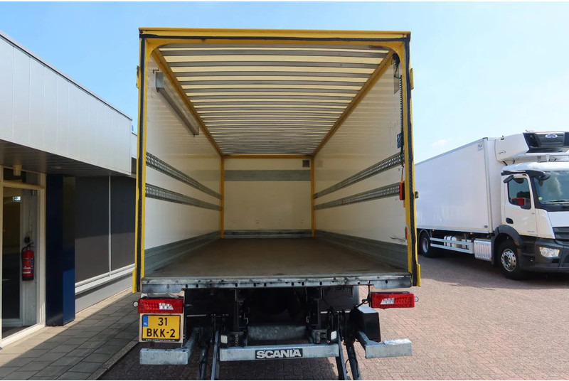 Scania P250 4x2 Bakwagen+Klep E6 Dhollandia 1500 kg - شاحنة مقفلة: صورة 4 Scania P250 4x2 Bakwagen+Klep E6 Dhollandia 1500 kg - شاحنة مقفلة: صورة 4