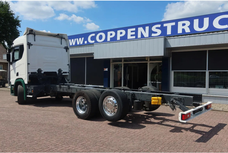 Scania R500 NGS R 500 6x2 Chassis, Stuur liftr as 6x2 - شاحنة هيكل كابينة: صورة 3 Scania R500 NGS R 500 6x2 Chassis, Stuur liftr as 6x2 - شاحنة هيكل كابينة: صورة 3