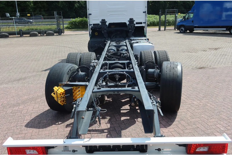 Scania R500 NGS R 500 6x2 Chassis, Stuur liftr as 6x2 - شاحنة هيكل كابينة: صورة 4 Scania R500 NGS R 500 6x2 Chassis, Stuur liftr as 6x2 - شاحنة هيكل كابينة: صورة 4