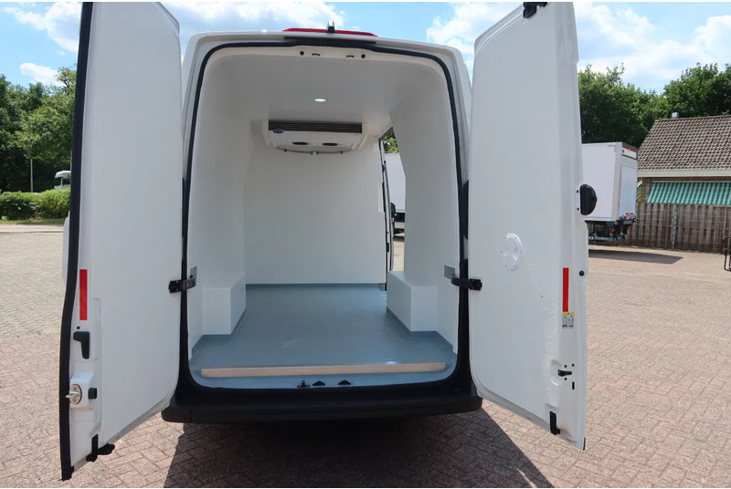 Volkswagen Crafter Koel/Vries/Verwarmen , Carrier Xarios 350 met nachtaansluiting BPM vrij - شاحنة مُبرّدة للتوصيل: صورة 4 Volkswagen Crafter Koel/Vries/Verwarmen , Carrier Xarios 350 met nachtaansluiting BPM vrij - شاحنة مُبرّدة للتوصيل: صورة 4
