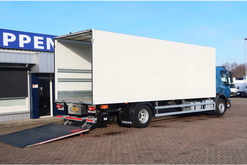 Volvo FE 250 Bakwagen + Dhollandia klep 2500 KG. 49.000 KM!! - شاحنة مقفلة: صورة 3 Volvo FE 250 Bakwagen + Dhollandia klep 2500 KG. 49.000 KM!! - شاحنة مقفلة: صورة 3