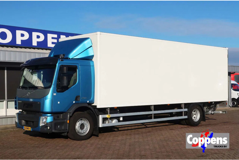 Volvo FE 250 Bakwagen + Dhollandia klep 2500 KG. 49.000 KM!! - شاحنة مقفلة: صورة 1 Volvo FE 250 Bakwagen + Dhollandia klep 2500 KG. 49.000 KM!! - شاحنة مقفلة: صورة 1