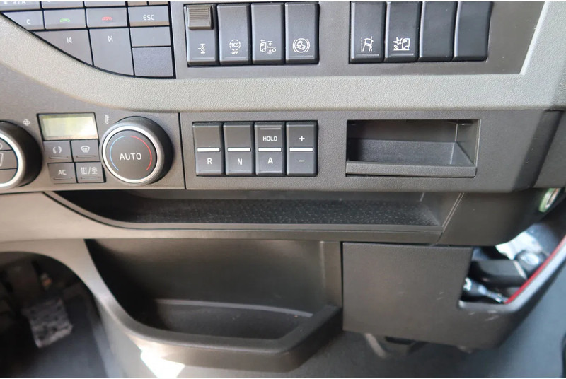 وحدة جر Volvo FH 460 Voith Retarder Standklima, Iparkcool: صورة 9 وحدة جر Volvo FH 460 Voith Retarder Standklima, Iparkcool: صورة 9