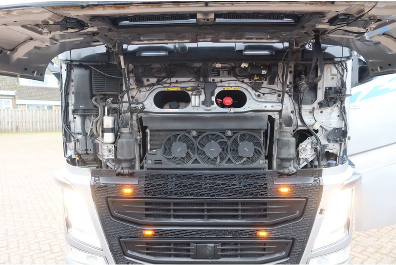 Volvo FH 540 XL Full air, Dual clutch, dynamic steering. - وحدة جر: صورة 3 Volvo FH 540 XL Full air, Dual clutch, dynamic steering. - وحدة جر: صورة 3