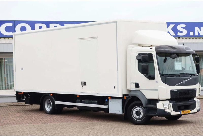 Volvo FL 250 Bak + Klep E6 - شاحنة مقفلة: صورة 2 Volvo FL 250 Bak + Klep E6 - شاحنة مقفلة: صورة 2