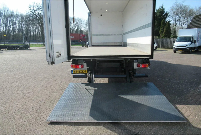 Volvo FL 250 Bakwagen + 6 deuren + Laadklep 2000 kg - شاحنة مقفلة: صورة 4 Volvo FL 250 Bakwagen + 6 deuren + Laadklep 2000 kg - شاحنة مقفلة: صورة 4