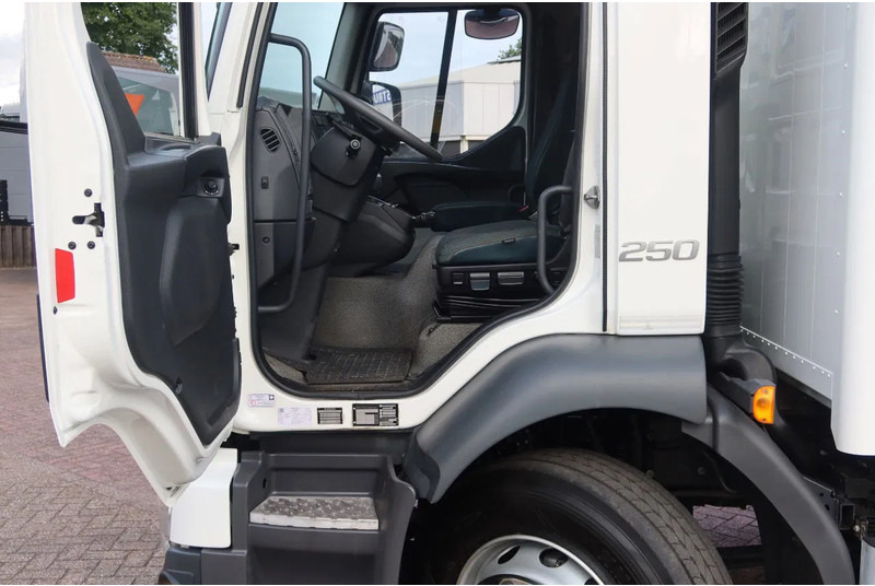 Volvo FL Bak + Dhollandia klep 2000 Kg - شاحنة مقفلة: صورة 4 Volvo FL Bak + Dhollandia klep 2000 Kg - شاحنة مقفلة: صورة 4