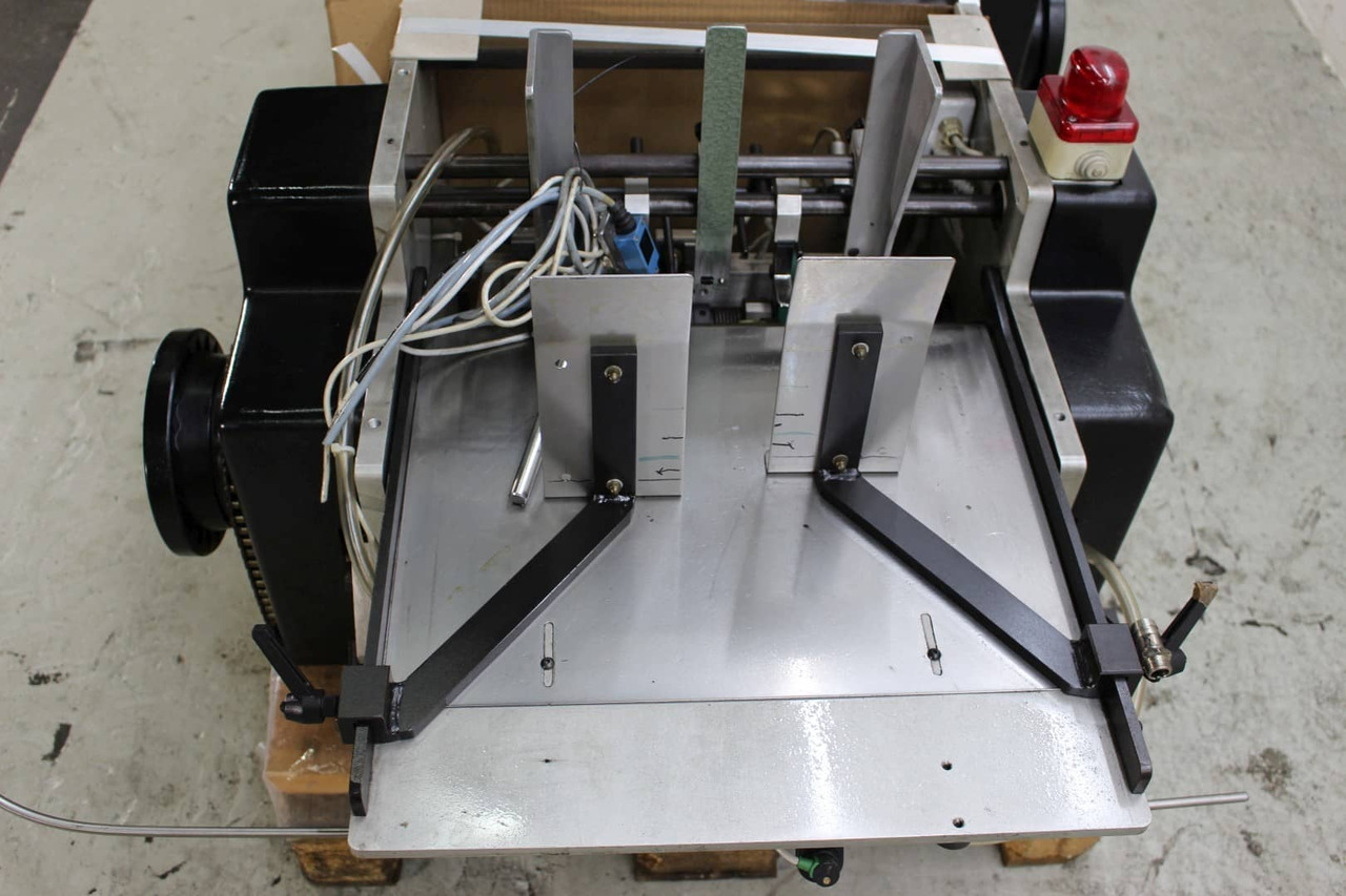 RITMICA Universal H-200 - آلات الطباعة: صورة 4 RITMICA Universal H-200 - آلات الطباعة: صورة 4