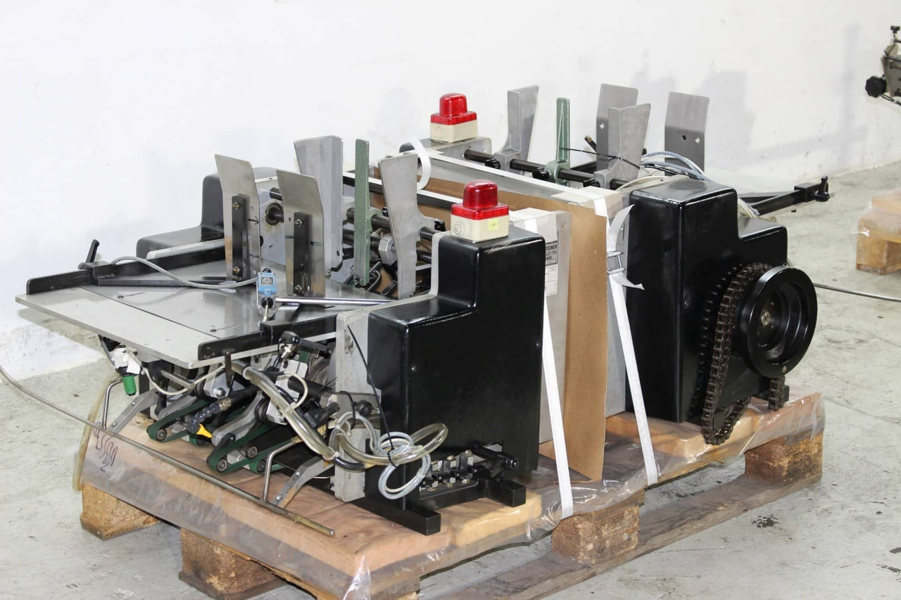 RITMICA Universal H-200 - آلات الطباعة: صورة 3 RITMICA Universal H-200 - آلات الطباعة: صورة 3