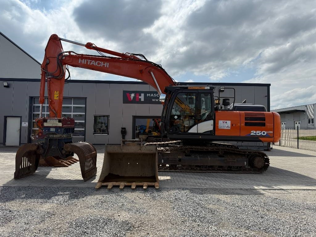 Hitachi ZX 250 LC N-6 - حفار زحاف: صورة 2 Hitachi ZX 250 LC N-6 - حفار زحاف: صورة 2