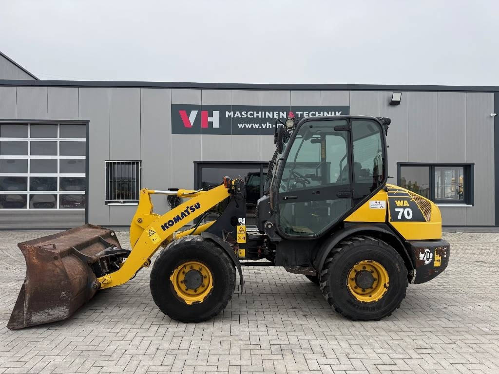 Komatsu WA 70-5 - اللودر بعجل: صورة 2 Komatsu WA 70-5 - اللودر بعجل: صورة 2