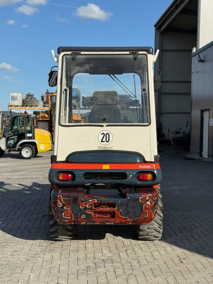 Kubota R 420 - اللودر بعجل: صورة 4 Kubota R 420 - اللودر بعجل: صورة 4