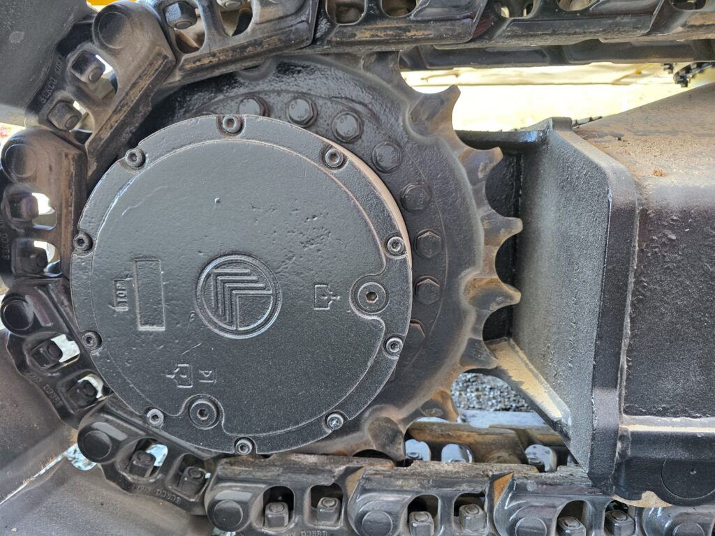 حفار زحاف JCB 220X L4F: صورة 10