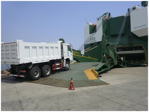 4X2 HOWO 336HP/371HP/375HP/420HP - شاحنة مقفلة: صورة 4 4X2 HOWO 336HP/371HP/375HP/420HP - شاحنة مقفلة: صورة 4