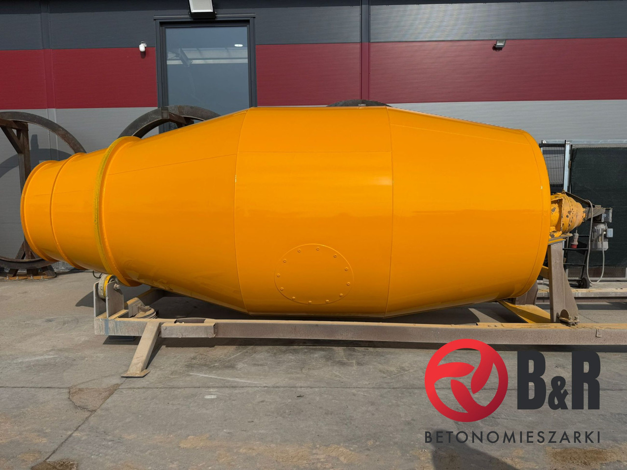 BĘBEN DO BETONOMIESZARKI LIEBHERR, CIFA, STETTER - شاحنة خلاطة خرسانة: صورة 1 BĘBEN DO BETONOMIESZARKI LIEBHERR, CIFA, STETTER - شاحنة خلاطة خرسانة: صورة 1