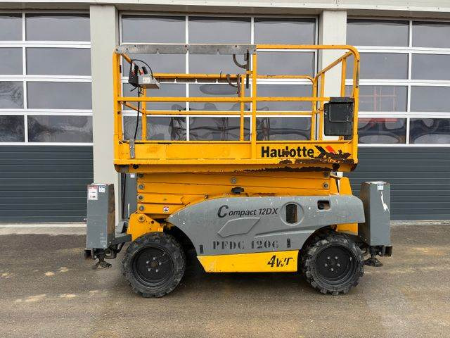Haulotte Compact 12DX 12m Diesel Scherenarbeitsbühne 4x4 - رافعة هيدروليكية مقصية: صورة 5 Haulotte Compact 12DX 12m Diesel Scherenarbeitsbühne 4x4 - رافعة هيدروليكية مقصية: صورة 5