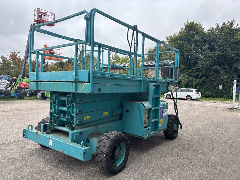 Haulotte H 12 SDX 12m Diesel Scherenarbeitsbühne - رافعة هيدروليكية مقصية: صورة 3 Haulotte H 12 SDX 12m Diesel Scherenarbeitsbühne - رافعة هيدروليكية مقصية: صورة 3
