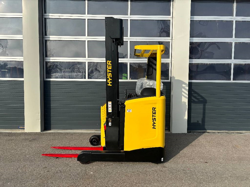 Hyster R 1.2 E Schubmaststapler, 1200kg - شاحنة مناوِلة: صورة 2 Hyster R 1.2 E Schubmaststapler, 1200kg - شاحنة مناوِلة: صورة 2
