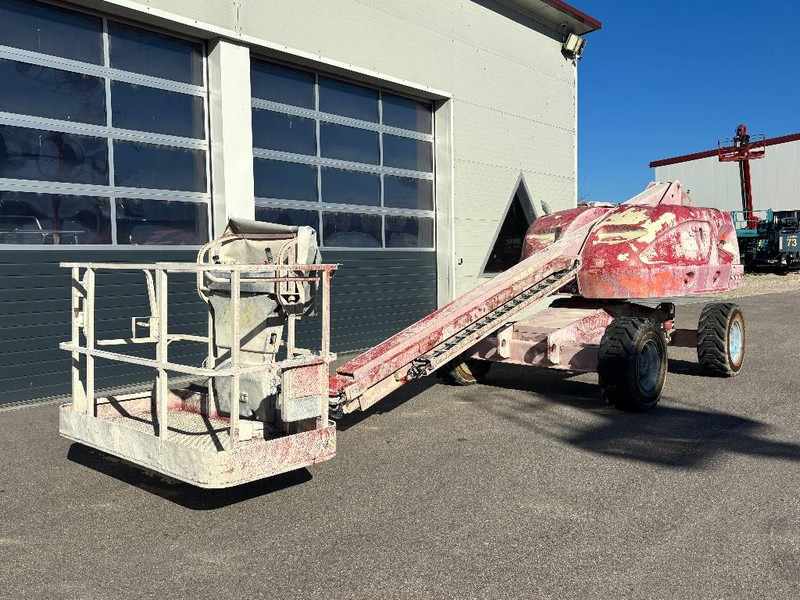 JLG 400 S 14,20m Diesel 4x4 Teleskop-Arbeitsbühne - شاحنة ذراع مفصلي: صورة 5 JLG 400 S 14,20m Diesel 4x4 Teleskop-Arbeitsbühne - شاحنة ذراع مفصلي: صورة 5
